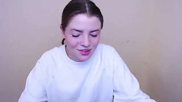 Snapshot of MissOliviaa_ chatting on 01.22.25 MissOliviaa  online show from 01.22.25