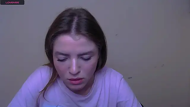 Snapshot of MissOliviaa_ chatting on 02.27.25 MissOliviaa  online show from 02.27.25