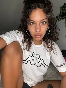 AlyssaHottv  online show from 03.30.26