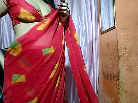 poojaxxx65 online show from 10.10.25