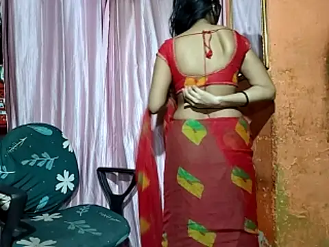 poojaxxx65 online show from 11.23.25