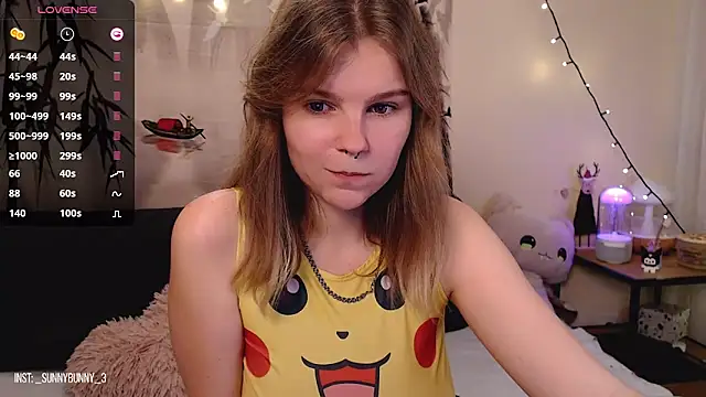 Snapshot of Moona_xx chatting on 12.06.24 Moona xx online show from 12.06.24