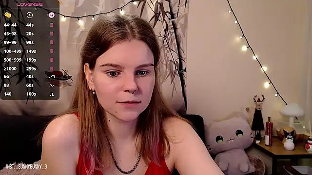 Snapshot of Moona_xx chatting on 01.22.25 Moona xx online show from 01.22.25