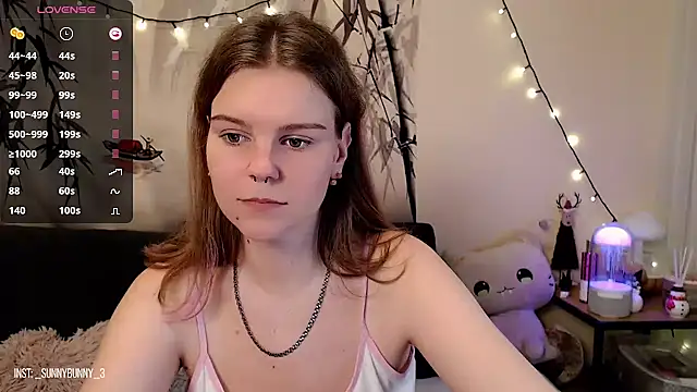 Snapshot of Moona_xx chatting on 01.23.25 Moona xx online show from 01.23.25