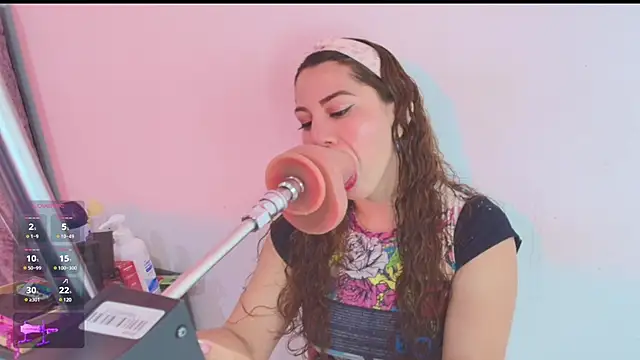 hade cute online show from 12.07.24
