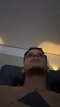 ArturoDelgado1 online show from 04.16.26