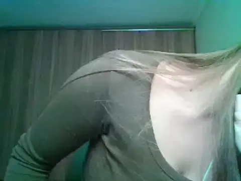 Evasapples online show from 10.25.25