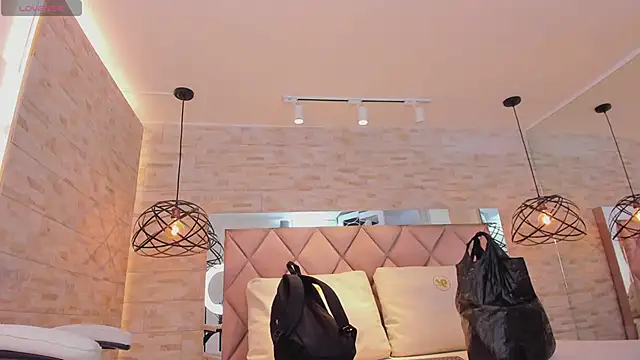 dorothy vegga online show from 02.25.25