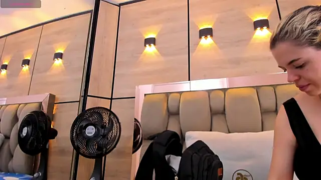 dorothy vegga online show from 11.21.25