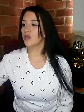 Gabriela squirt02 online show from 12.19.24