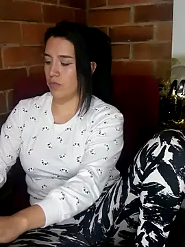 Gabriela squirt02 online show from 12.19.24