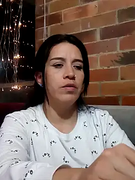 Gabriela squirt02 online show from 12.20.24