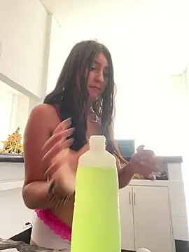 Snapshot of Matilda_russoo chatting on 01.21.25 Matilda russoo online show from 01.21.25