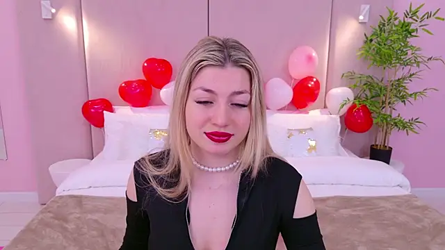 Snapshot of HelenaMorgan chatting on 02.12.25 HelenaMorgan online show from 02.12.25