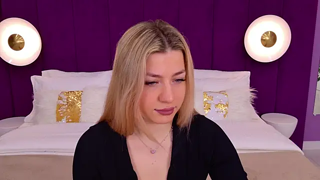 Snapshot of HelenaMorgan chatting on 03.13.25 HelenaMorgan online show from 03.13.25