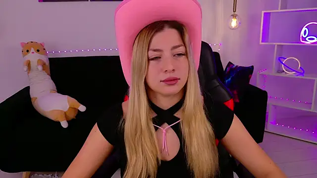 Snapshot of HelenaMorgan chatting on 09.12.25 HelenaMorgan online show from 09.12.25