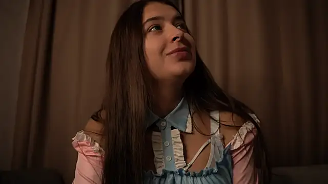 Snapshot of elisa_moon chatting on 11.07.25 elisa moon online show from 11.07.25