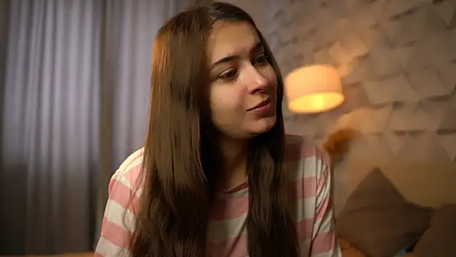 elisa moon online show from 02.05.26