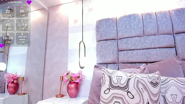 Snapshot of emma_carterr1 chatting on 10.15.25 emma carterr1 online show from 10.15.25