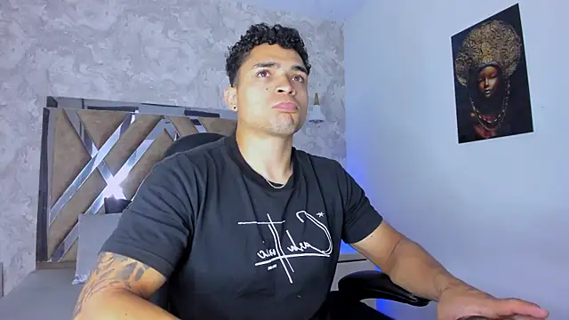 Snapshot of gerson_zt chatting on 10.14.25 gerson zt online show from 10.14.25