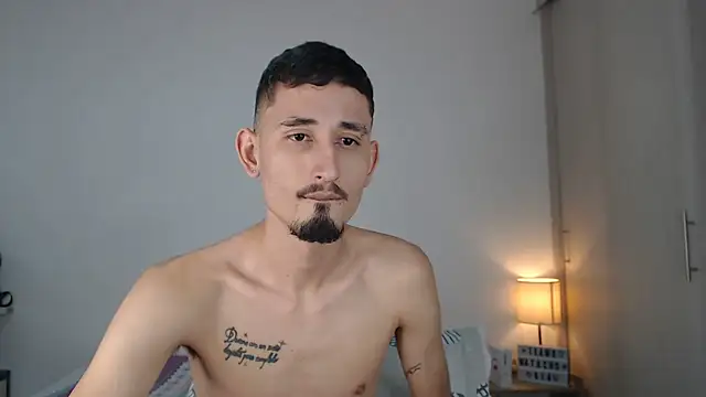 Snapshot of enzo_0814 chatting on 01.27.25 enzo 0814 online show from 01.27.25