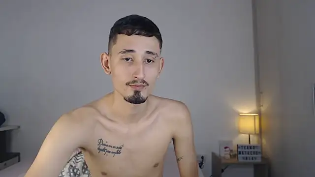 Snapshot of enzo_0814 chatting on 01.31.25 enzo 0814 online show from 01.31.25