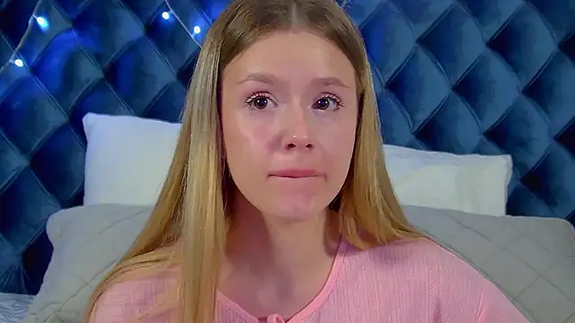 MilanaBalmain online show from 12.17.25