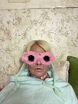 Gardener of Illusions online show from 01.30.25