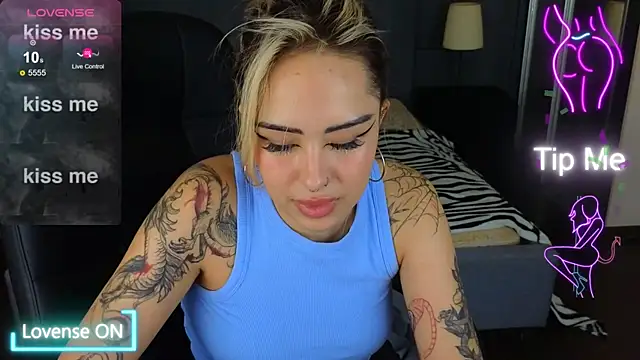 baby  kim online show from 10.17.25