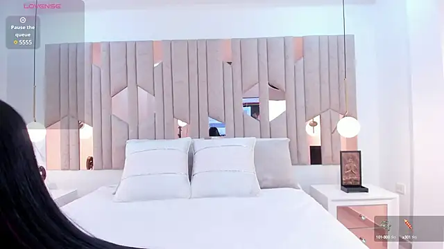 im nika  online show from 01.25.25