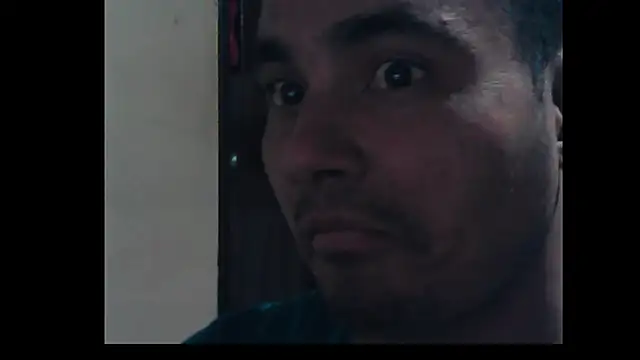 Snapshot of GUSEINSADAT chatting on 01.03.25 GUSEINSADAT online show from 01.03.25