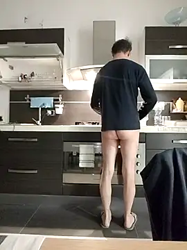 Snapshot of Coolandgang chatting on 12.29.24 Coolandgang online show from 12.29.24