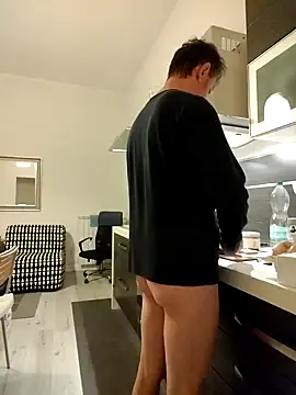 Snapshot of Coolandgang chatting on 01.02.25 Coolandgang online show from 01.02.25