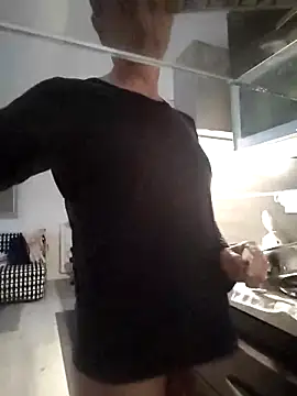 Snapshot of Coolandgang chatting on 02.28.25 Coolandgang online show from 02.28.25