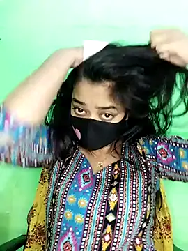 Snapshot of Tapur- chatting on 02.26.25 Tapur- online show from 02.26.25