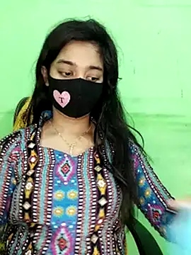 Snapshot of Tapur- chatting on 02.26.25 Tapur- online show from 02.26.25