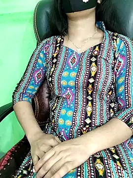 Snapshot of Tapur- chatting on 03.08.25 Tapur- online show from 03.08.25