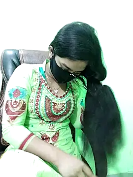 Snapshot of Tapur- chatting on 03.22.25 Tapur- online show from 03.22.25