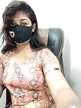 Snapshot of Tapur- chatting on 09.24.25 Tapur- online show from 09.24.25