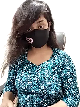 Snapshot of Tapur- chatting on 09.29.25 Tapur- online show from 09.29.25