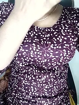 Snapshot of Tapur- chatting on 10.15.25 Tapur- online show from 10.15.25