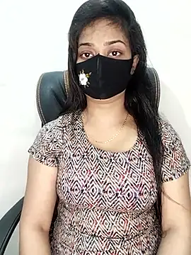 Snapshot of Tapur- chatting on 10.21.25 Tapur- online show from 10.21.25