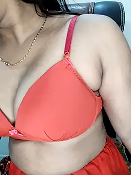 Snapshot of Tapur- chatting on 10.26.25 Tapur- online show from 10.26.25