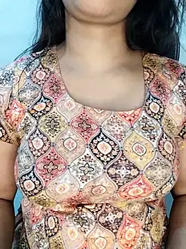 Snapshot of Tapur- chatting on 10.27.25 Tapur- online show from 10.27.25