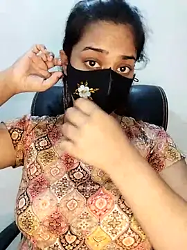 Snapshot of Tapur- chatting on 11.02.25 Tapur- online show from 11.02.25