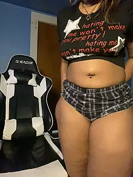 Snapshot of y0urlilgf chatting on 12.07.24 y0urlilgf online show from 12.07.24