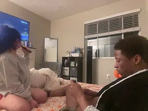 Snapshot of megstarzxxx chatting on 12.27.24 megstarzxxx online show from 12.27.24