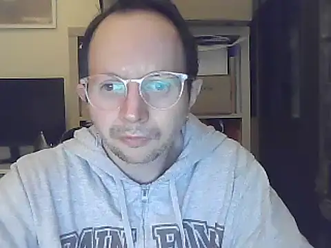 Snapshot of GayGreek1983 chatting on 02.07.25 GayGreek1983 online show from 02.07.25