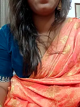 Snapshot of Sexy-Shalinii chatting on 05.05.26 Sexy-Shalinii online show from 05.05.26