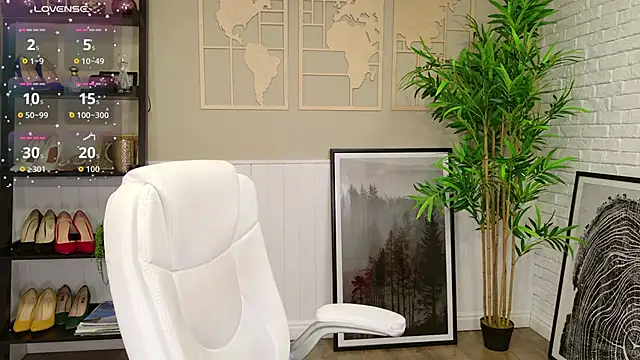 LadyLeea online show from 09.25.25